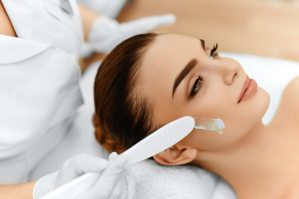3 BYE BYE ACNE FACIALS + FREE JELLY MASK!